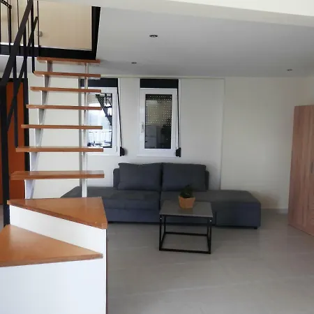 Loft نِكيانا